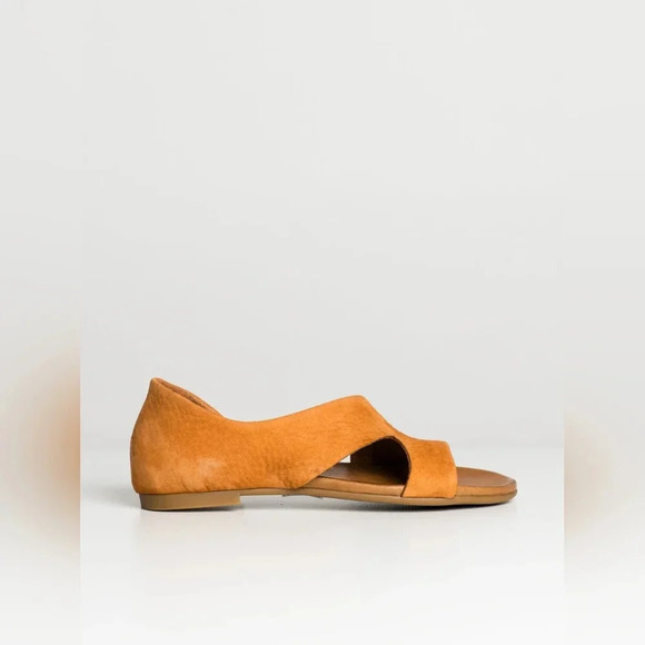 ōker Shoes - OKER [US 7.5]  APRIL SHOE